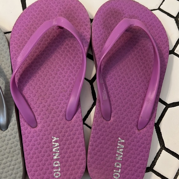 Old Navy Flip Flops Silver and Purple - Picture 2 of 4